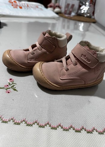 Bej Kız Bebek İlk Adım Ayakkabısı Velcro - Görsel 3