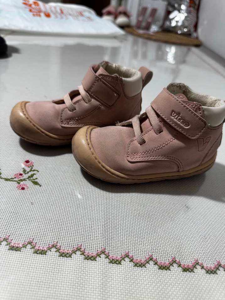 Bej Kız Bebek İlk Adım Ayakkabısı Velcro - Görsel 3