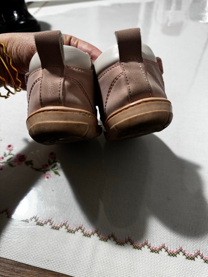 Bej Kız Bebek İlk Adım Ayakkabısı Velcro - Görsel 2