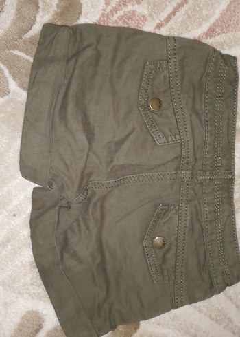 Kızlar İçin Düğmeli Kamuflaj Şort - Görsel 2