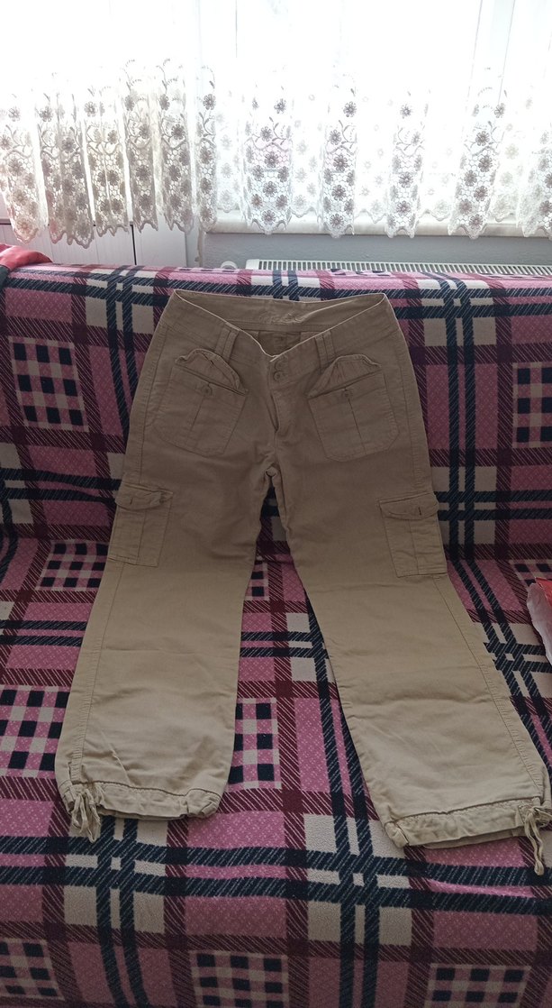 Bej Pamuklu Bol Kesim Kemerli Pantolon - Görsel 2