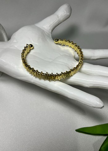 Zincir Detaylı Modern Beyaz Kadın Bileklik - Görsel 3