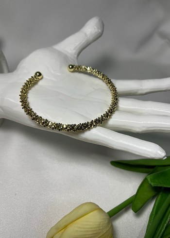 Beyaz Boncuklu Çiçek Desenli Kadın Bileklik - Görsel 3