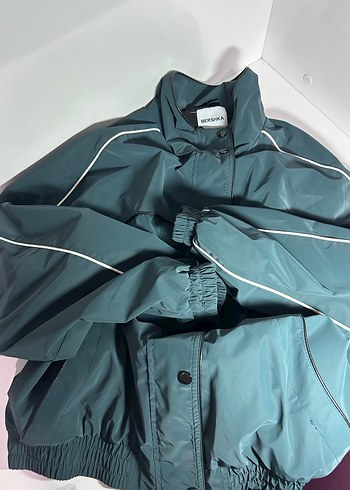 Bershka l