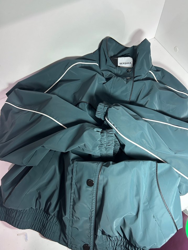 BERSHKA yağmurluk - Görsel 3