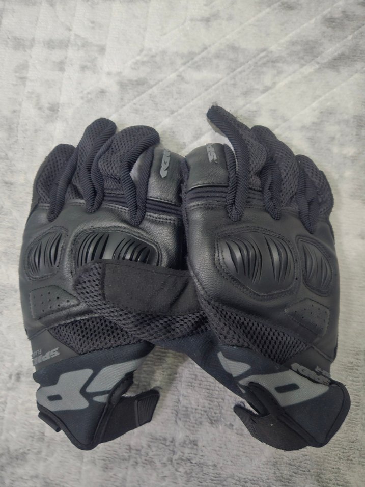 Siyah Biker Motosiklet Kaskı ve Eldiven Seti - Görsel 4