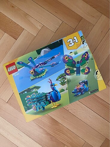 2K Lego creator tavuskuşu