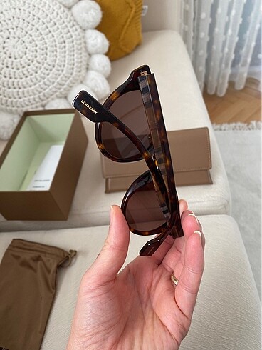Burberry Burberry güneş gözlüğü - sıfır