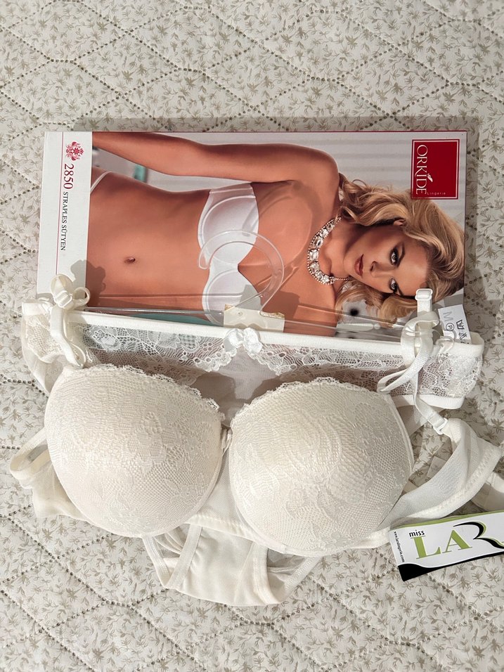 Beyaz Destekli Sütyen Takımı - Görsel 3