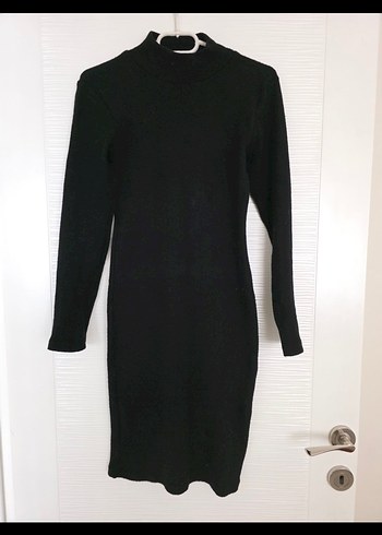 Siyah Yüksek Yakalı Midi Triko Elbise - Görsel 2