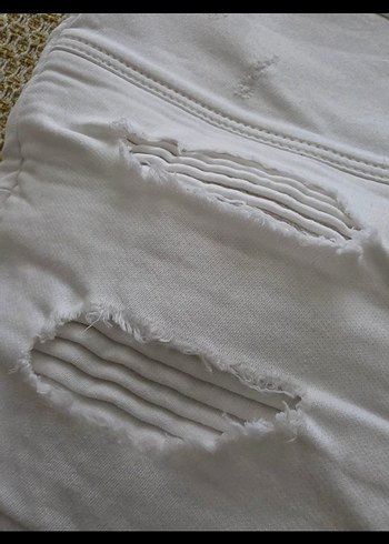 Erkek Beyaz Kemerli Dar Kesim Denim Jean - Görsel 2