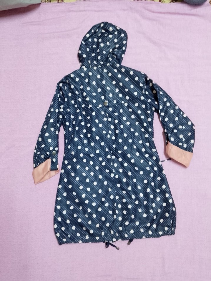 Puantiyeli Kapüşonlu Yağmurluk - Görsel 2