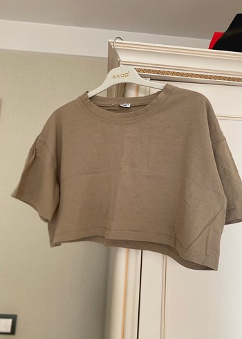 Bej Kısa Kollu Crop Üst - Görsel 2