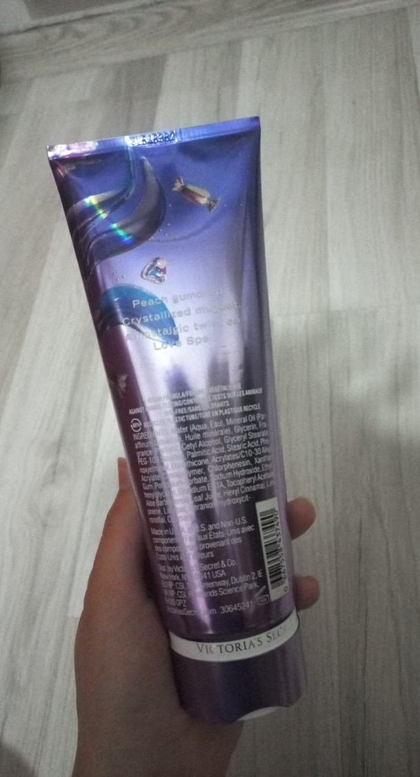 Victoria's Secret Love Spell Candied Vücut Losyonu - Görsel 2