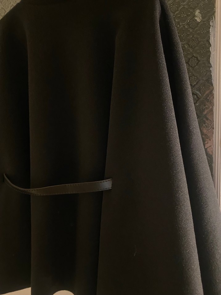 Siyah Midi Kemerli Kadın Kaban Panço - Görsel 3