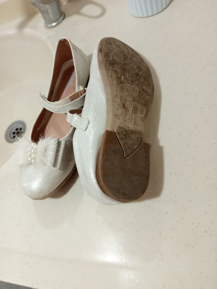 Kız Çocuk Beyaz Tokalı Babet Ayakkabı - Görsel 2
