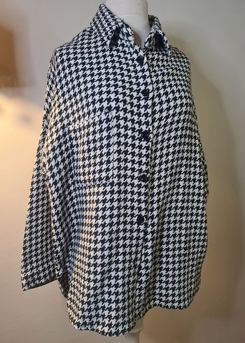 Düğmeli  kaz ayagı gömlek - Görsel 3