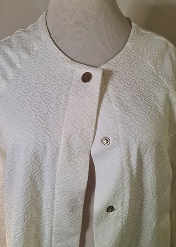Düğmeli Beyaz Midi Hamile Ceketi - Görsel 3