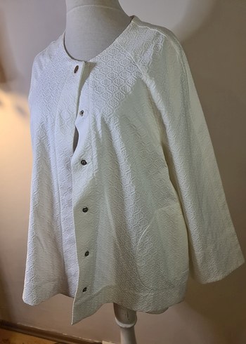 Düğmeli Beyaz Midi Hamile Ceketi - Görsel 2