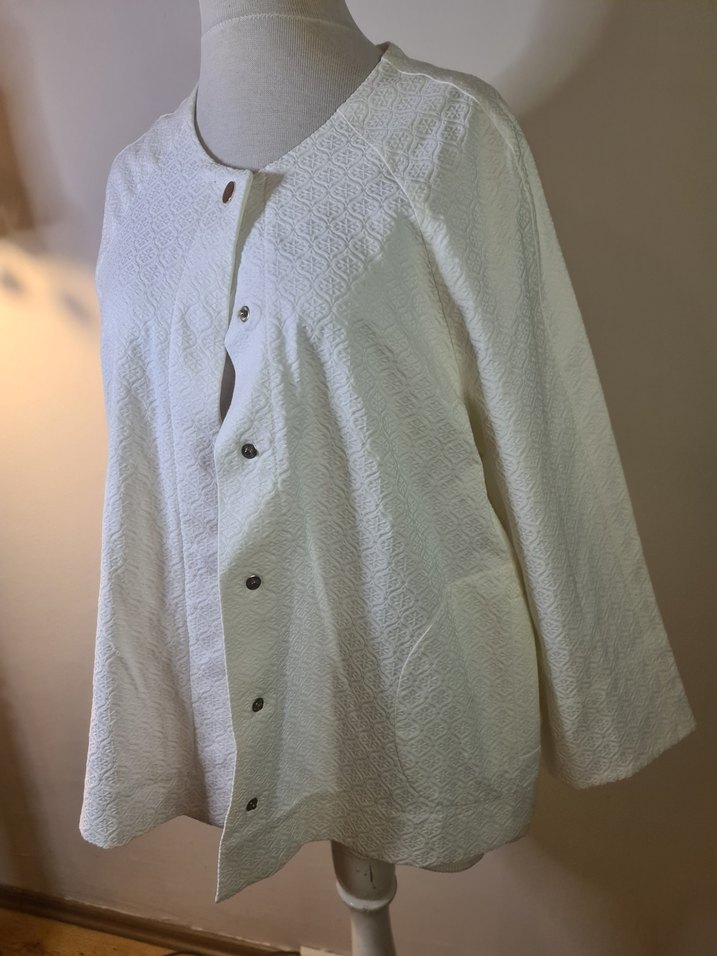 Düğmeli Beyaz Midi Hamile Ceketi - Görsel 2