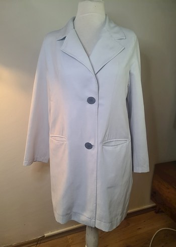 Düğmeli Beyaz Midi Ceket - Görsel 3