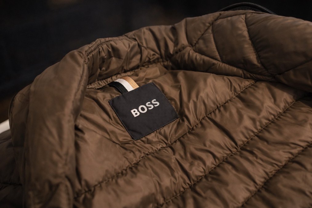 BOSS Haki Kapitone Erkek Yelek  Rafine Şıklık ve Maksimum Konfor - Görsel 3