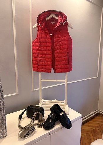 Tommy Hilfiger  Zamansız Şıklık ve Bahar Konforu - Görsel 11