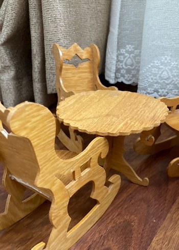 Dekoratif ahşap masa ve sandalyeleri - Görsel 2