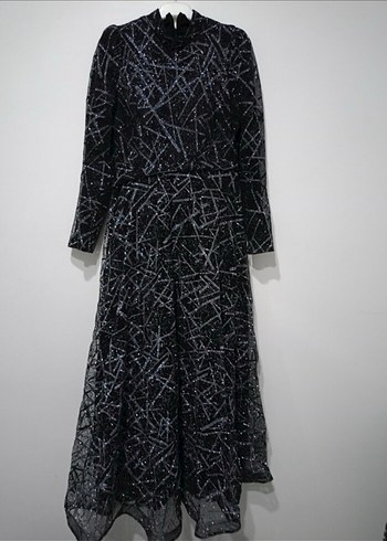 Uzun Siyah Pilili Gotik Elbise