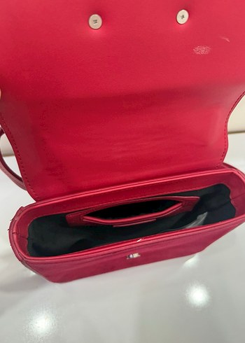 Zara Kırmızı Süet Tokalı Kadın Çanta - Görsel 4