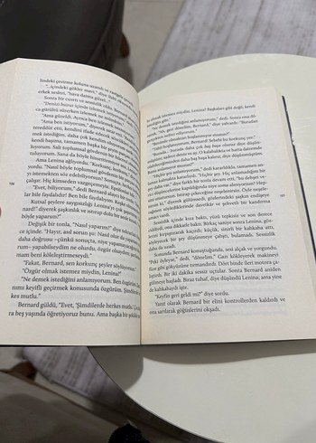 Cesur Yeni Dünya - Aldous Huxley - Görsel 2