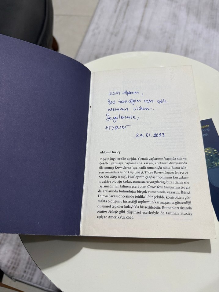 Cesur Yeni Dünya - Aldous Huxley - Görsel 5