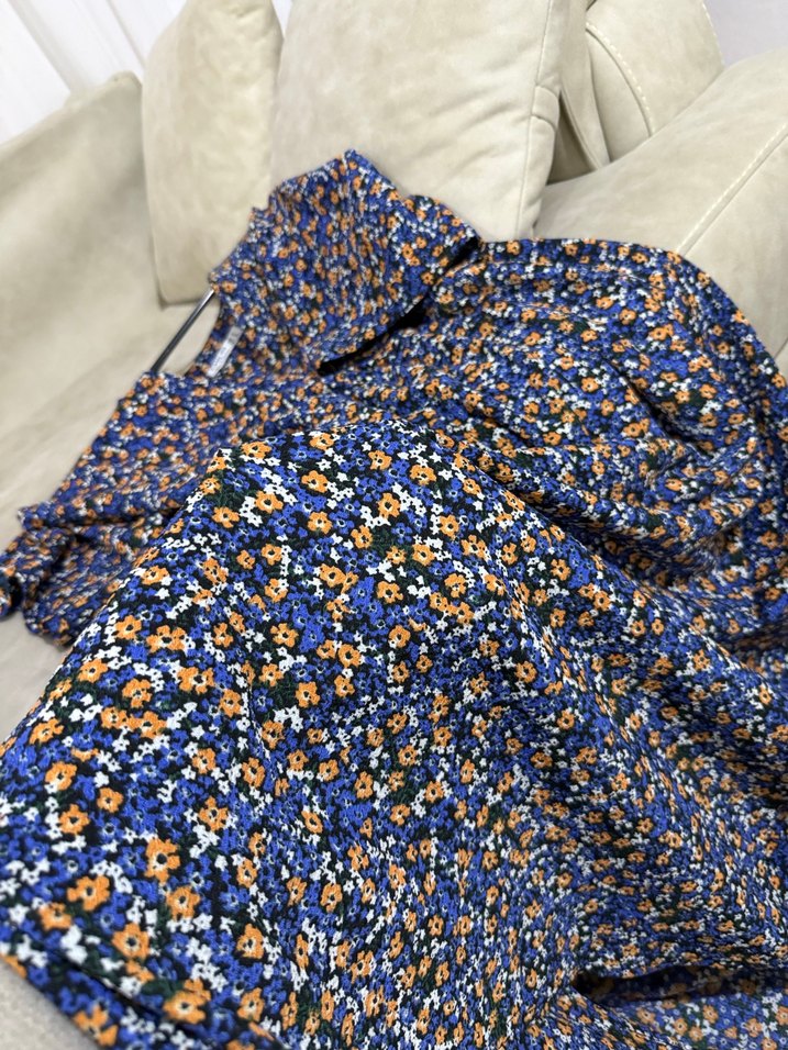 V Yaka Baskılı Midi Elbise - Görsel 5