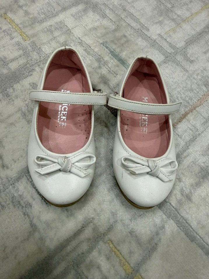 Beyaz Kız Çocuk Fiyonklu Babet Ayakkabı - Görsel 2