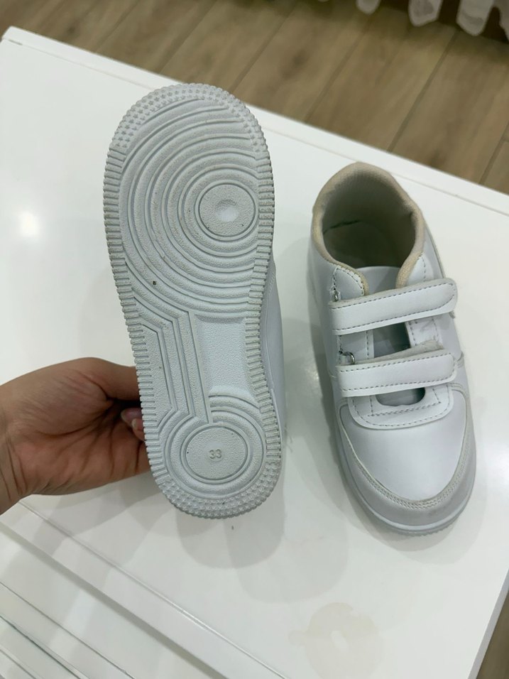 Çocuk Beyaz Cırt Cırtlı Spor Ayakkabı - Görsel 3