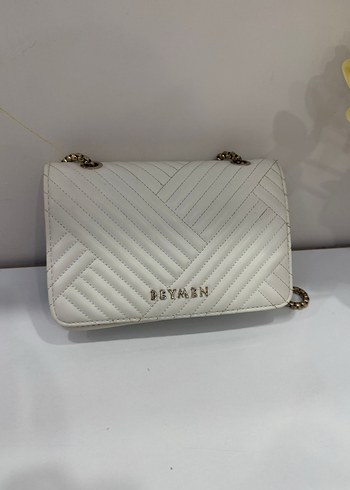 Zincir Detaylı Beyaz Kadın Deri Çanta - Görsel 2