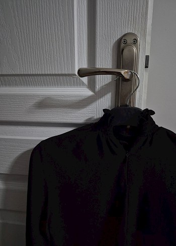 Uzun Kollu Siyah Yüksek Yaka Gömlek - Görsel 3