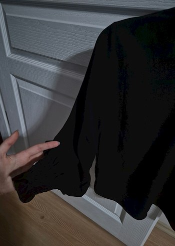 Uzun Kollu Siyah Yüksek Yaka Gömlek - Görsel 4