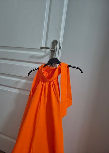 Turuncu Askılı Salaş Uzun Elbise - Görsel 4