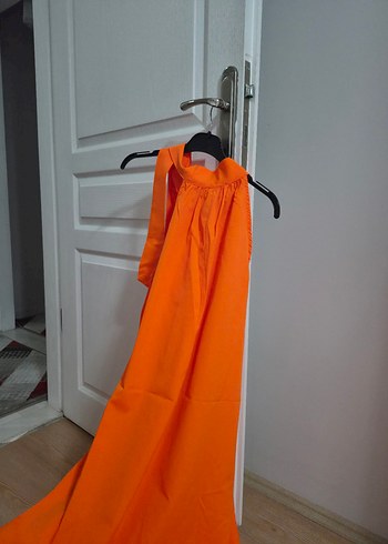 Turuncu Askılı Salaş Uzun Elbise - Görsel 2