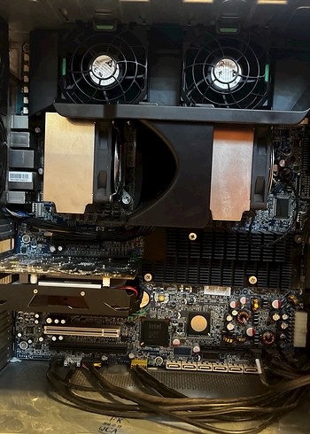 HP Z800 Masaüstü Workstation Bilgisayar - Görsel 3