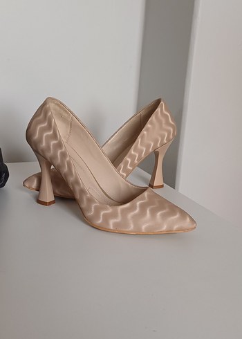 Bej zebra desenli Kadın Stiletto - Görsel 2