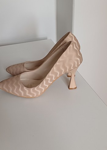 Bej zebra desenli Kadın Stiletto - Görsel 4