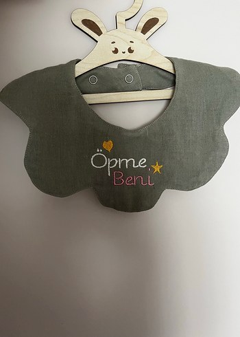 Öpme Beni Nakışlı Yeşil Bebek Önlüğü - Görsel 2