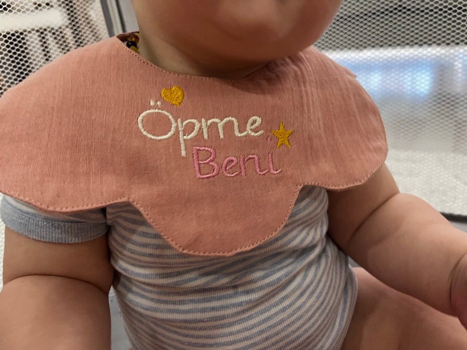 Öpme beni nakışlı bebek önlüğü - Görsel 2