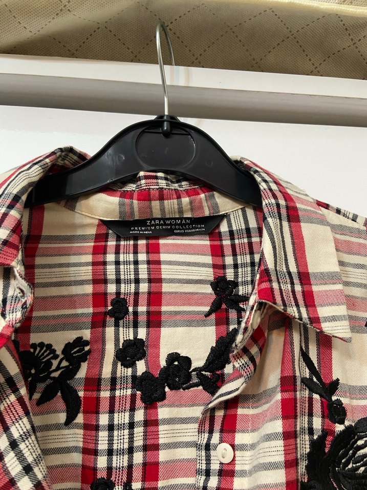 Uzun Kollu Nakışlı Ekose Kadın Gömlek - Görsel 3