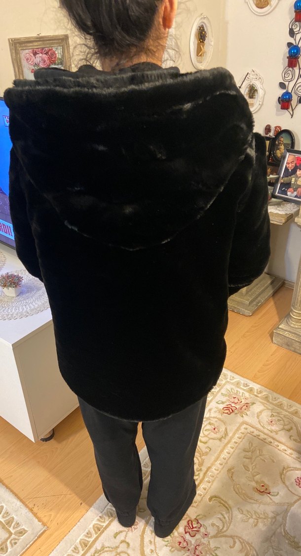 Siyah Uzun Kollu Siyah Kadın Peluş Kürk - Görsel 4