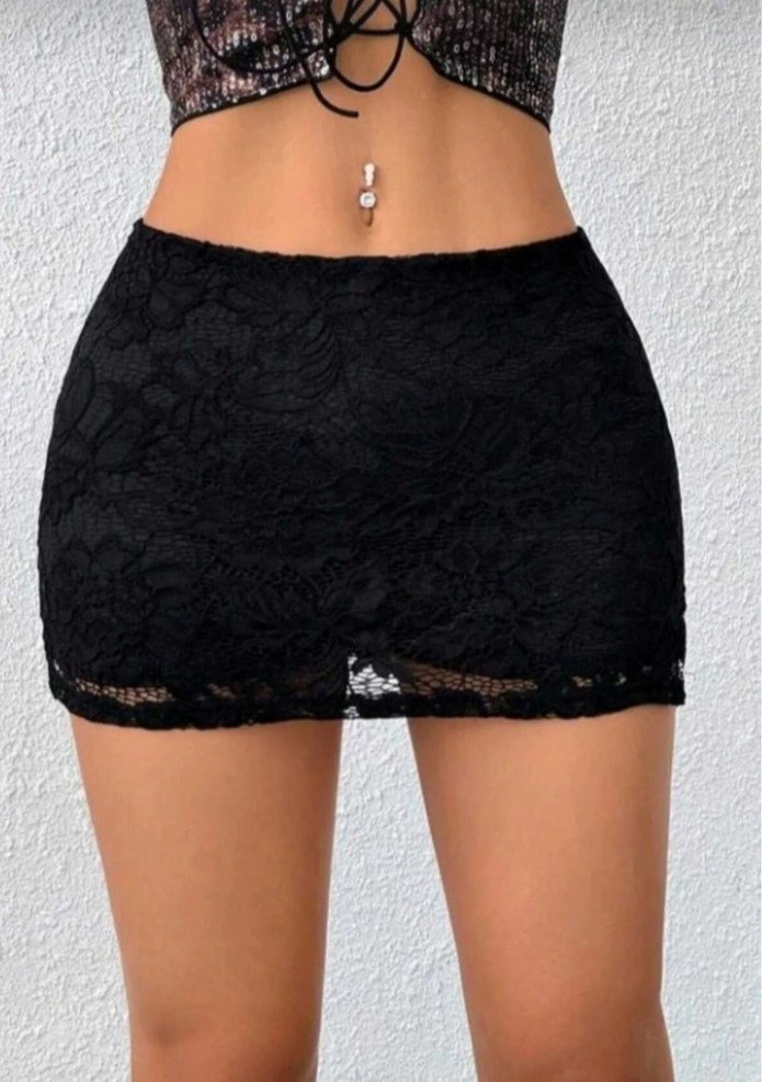 Dantel Detaylı Siyah Mini Etek - Görsel 4