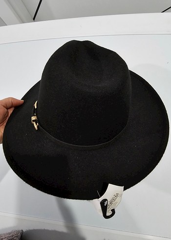 Siyah Süet Tokalı Kadın Şapka - Görsel 6