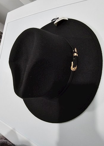 Siyah Süet Tokalı Kadın Şapka - Görsel 3